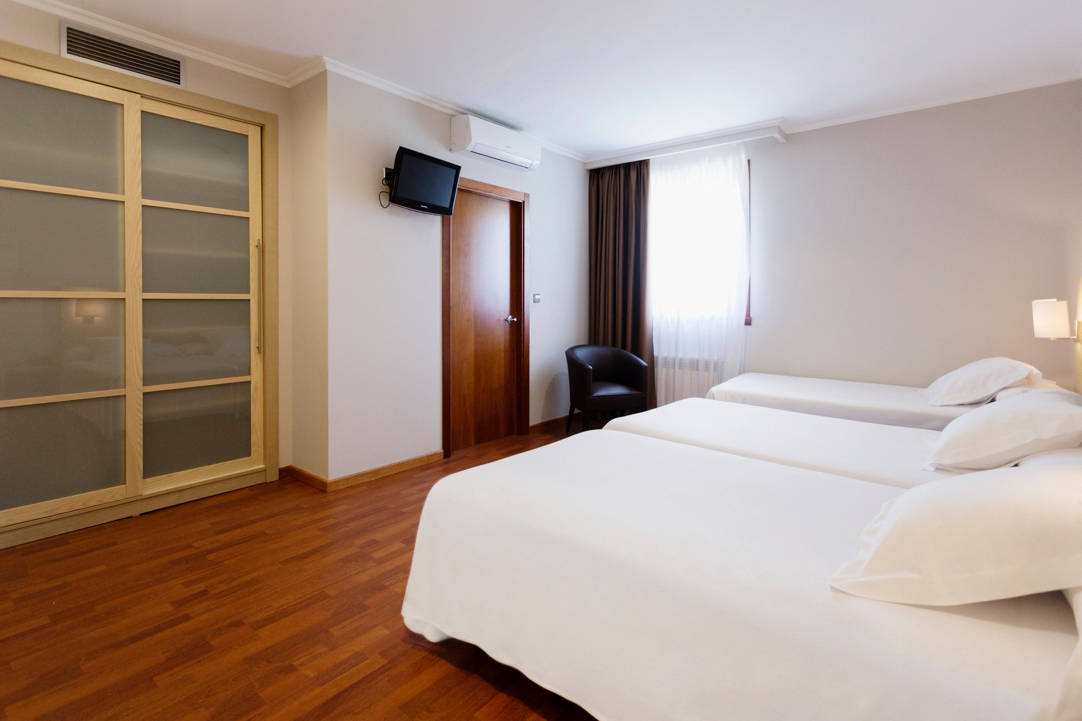 Hotel Valencia Ferrol Exterior photo